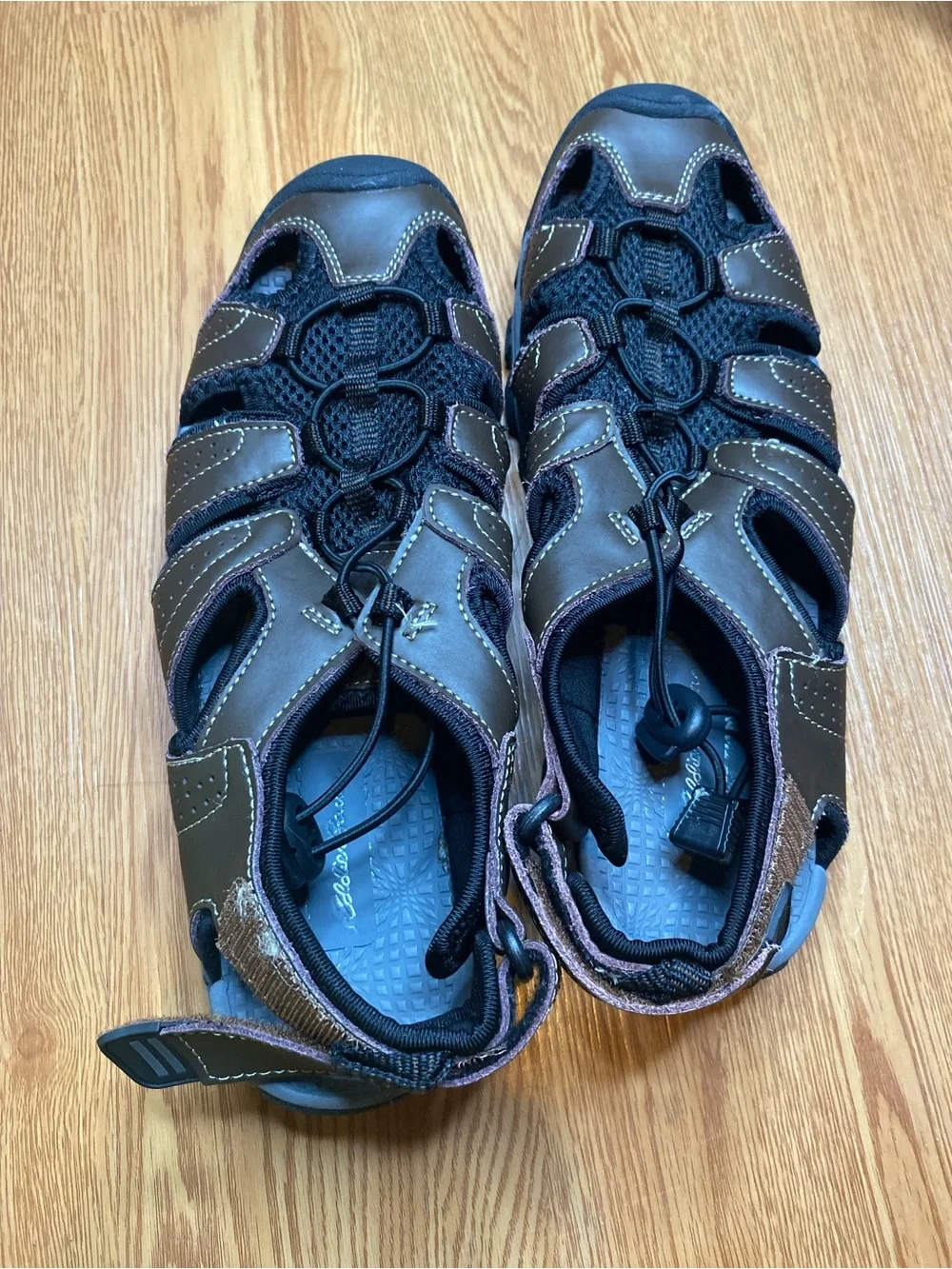 Eddie Bauer Brown and Black Outdoor Fisherman Sandals
